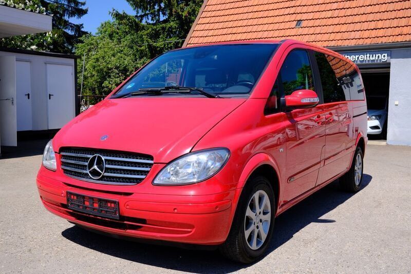 Rot Gebraucht 2007 Mercedes Viano Van / Kleinbus | 11.900 € (Fairer Preis) - Bild 1/4