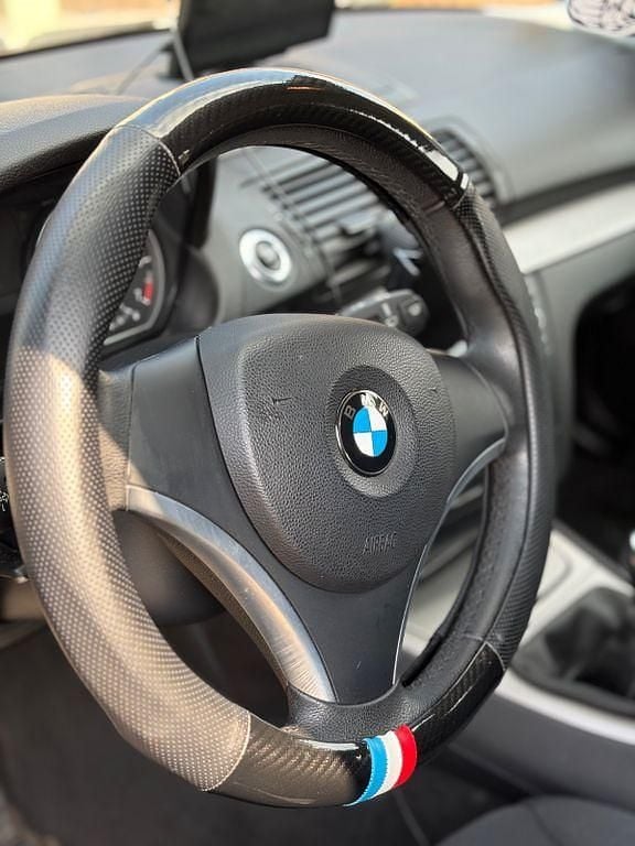 Gebraucht BMW 116 122 PS (89 kW) 2012 Weiß Kleinwagen