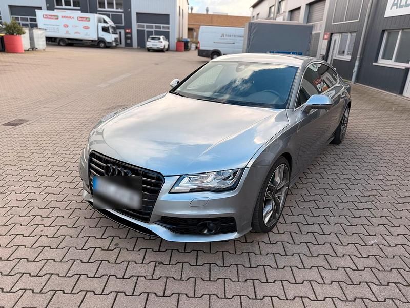 Grau Gebraucht 2013 Audi A7 S-Line Limousine | 13.999 € (Superpreis) - Bild 1/4
