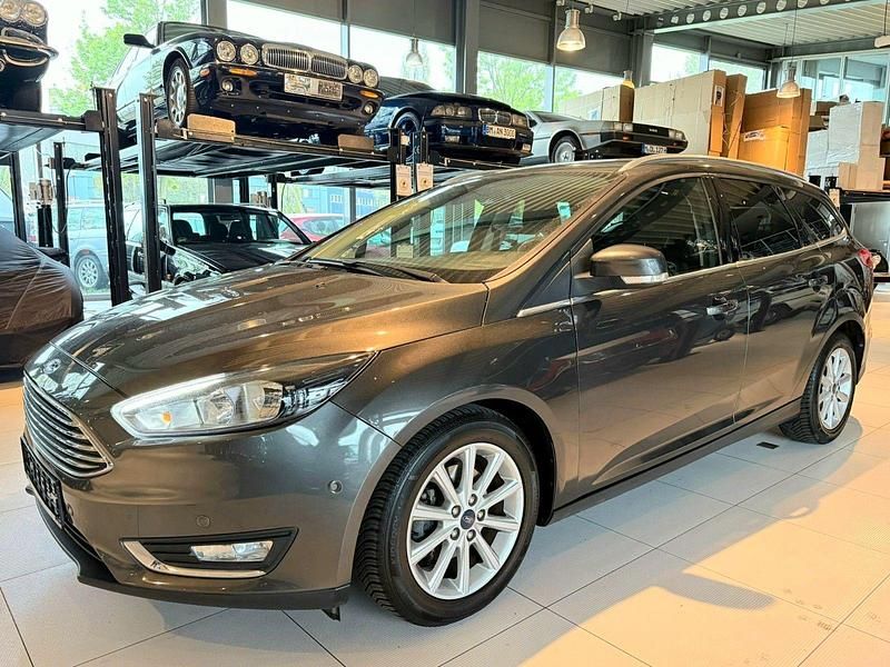 Second-hand Ford Focus Titanium 125 CP (91 kW) 2015 Gri Break