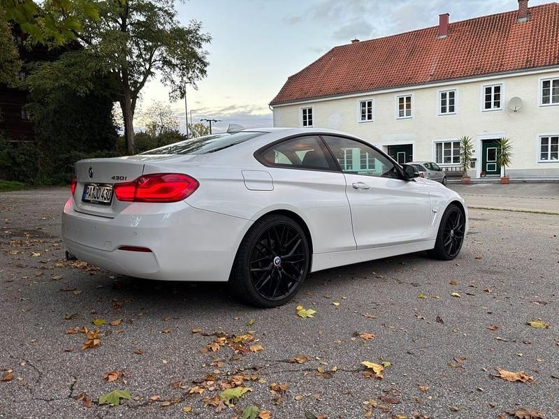 Second-hand BMW 430 Advantage 252 CP (185 kW) 2018 Alb Coupe