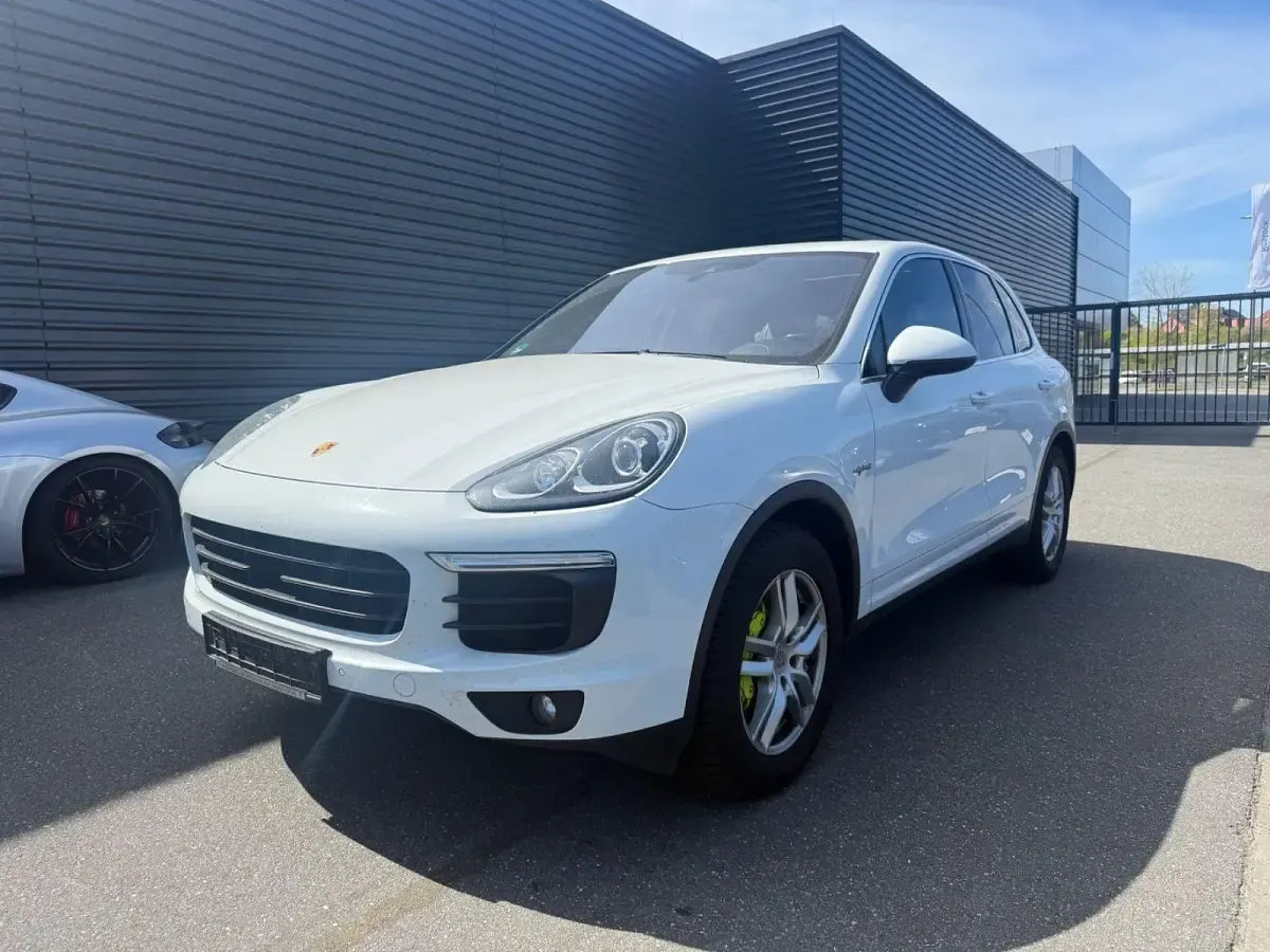 Gebraucht Porsche Cayenne 333 PS (244 kW) 2015 Weiß SUV