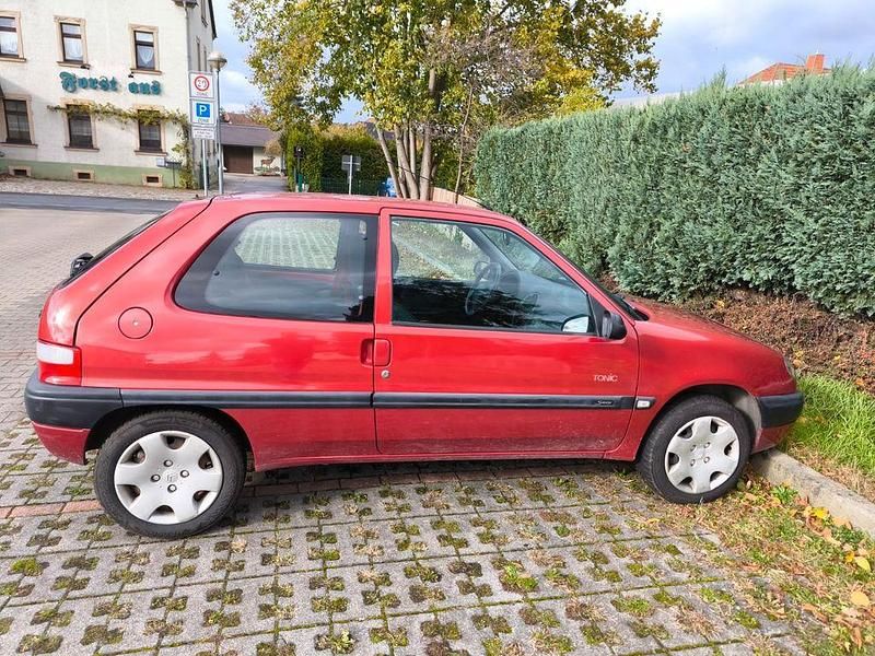 Rot Gebraucht 2003 Citroën Saxo Kleinwagen | 999 € (Fairer Preis) - Bild 1/4