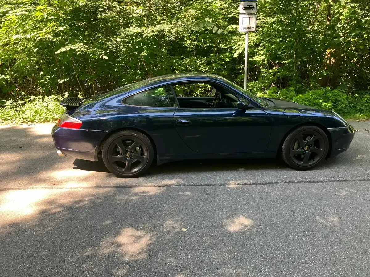 Gebraucht Porsche 911 Carrera 4 300 PS (220 kW) 1999 Blau Coupé