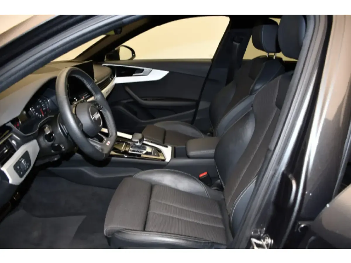 Gebraucht Audi A4 S-Line 265 PS (194 kW) 2023 Kombi