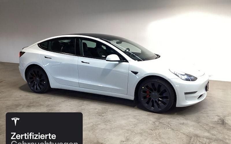 Weiß Gebraucht 2021 Tesla Model 3 Performance Limousine | 27.300 € (Guter Preis) - Bild 1/4