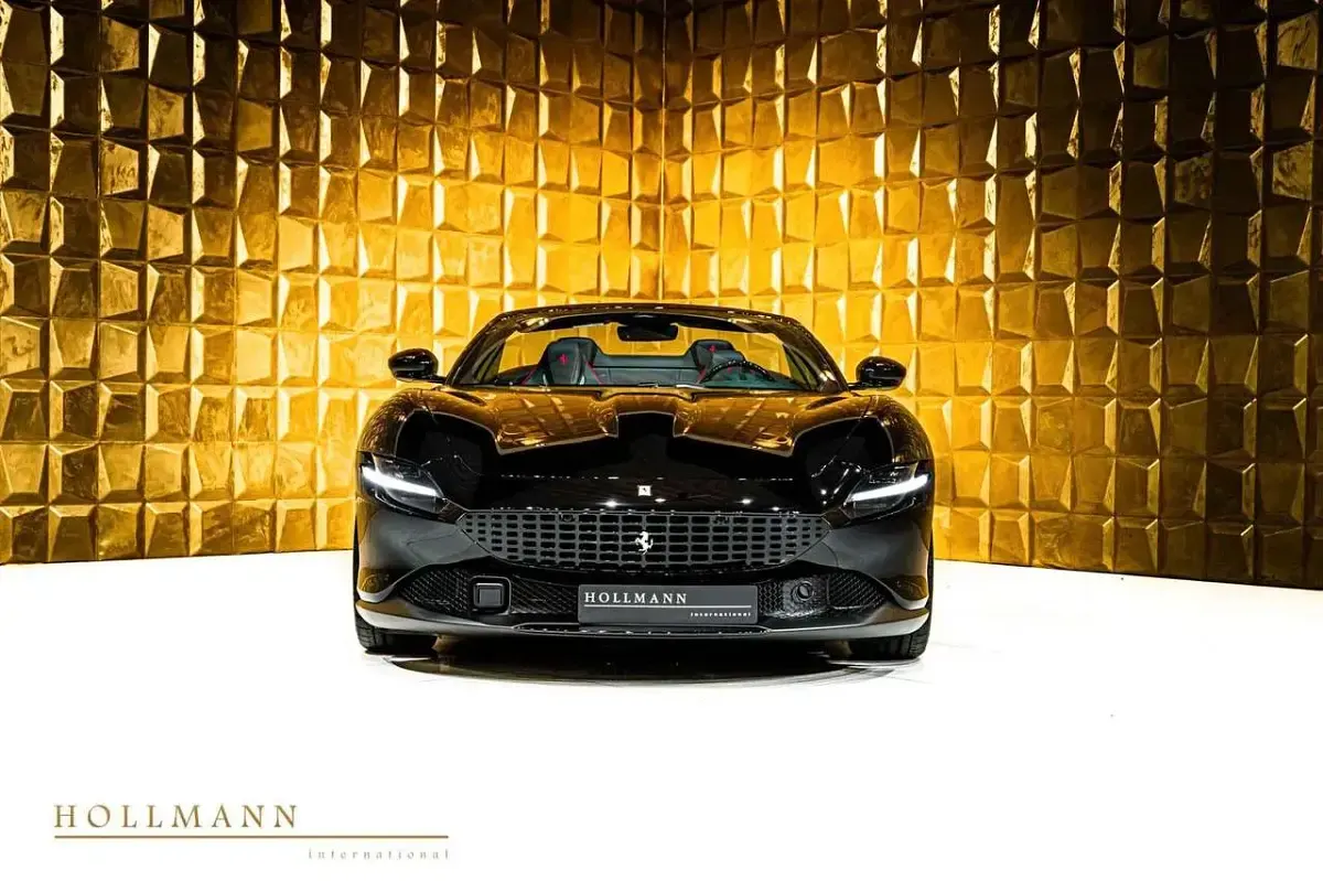 Nouă Ferrari Roma 620 CP (456 kW) 2026 Negru Cabrio