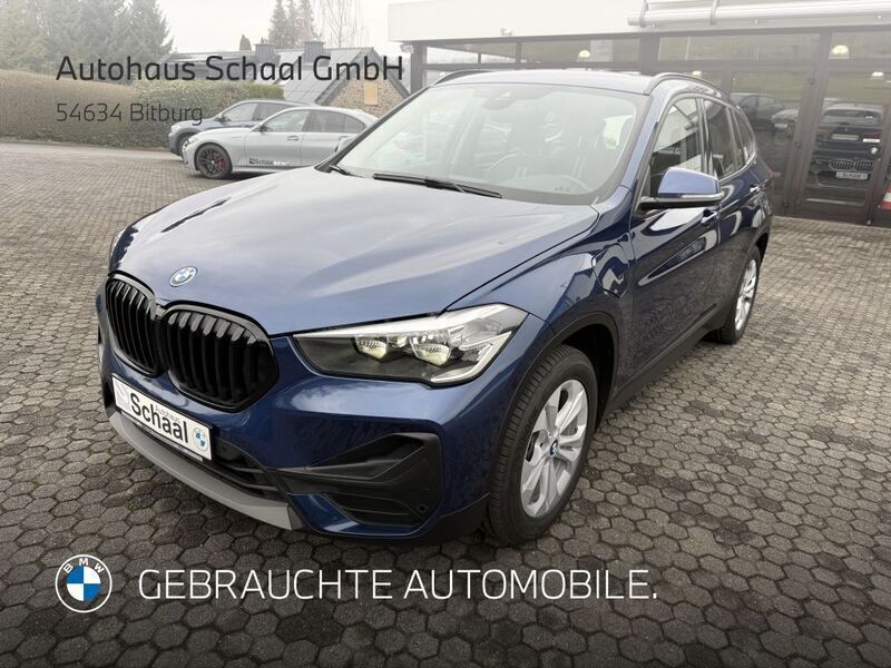 Blau Gebraucht 2020 BMW X1 Advantage SUV | 18.490 € (Guter Preis) - Bild 1/4
