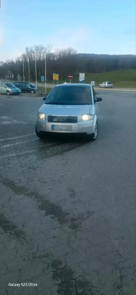 Second-hand Audi A2 75 CP (55 kW) 2001 Argintiu Hatchback