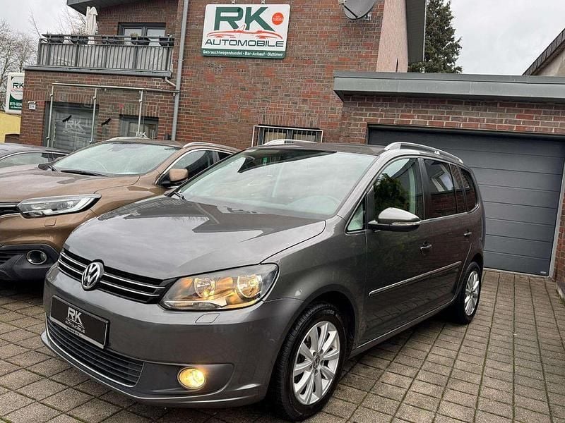 Pepper grey metallic Gebraucht 2014 VW Touran Highline Van / Kleinbus | 9.999 € (Guter Preis) - Bild 1/4
