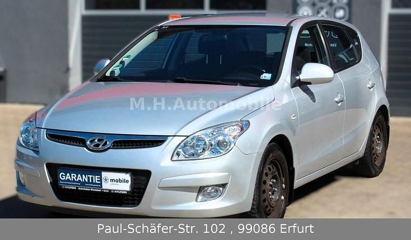 Gebraucht Hyundai i30 122 PS (89 kW) 2008 Silber Limousine