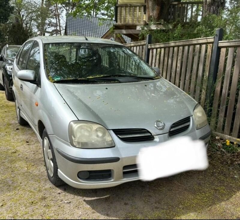 Silber Gebraucht 2003 Nissan Almera Tino Van / Kleinbus | 899 € (Superpreis) - Bild 1/4