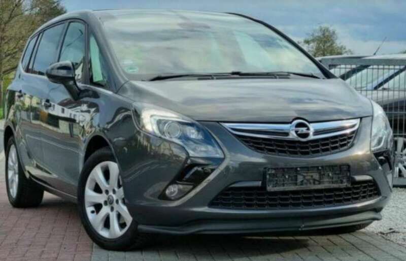 Grau Gebraucht 2012 Opel Zafira Tourer Edition Van / Kleinbus | 7.550 € (Etwas zu teuer) - Bild 1/4