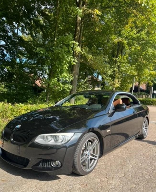 Gebraucht BMW 335 Cabriolet 326 PS (239 kW) 2013 Schwarz Cabrio