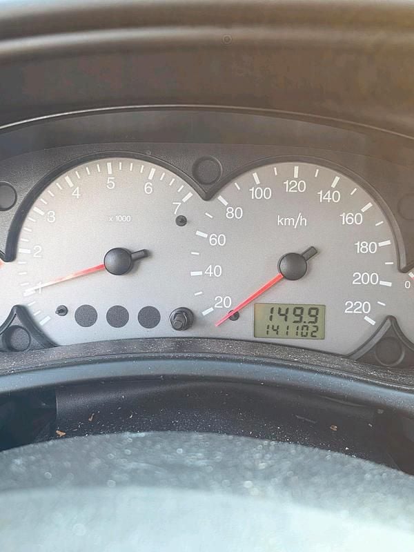 Gebraucht Ford Focus 115 PS (84 kW) 1999 Blau Limousine