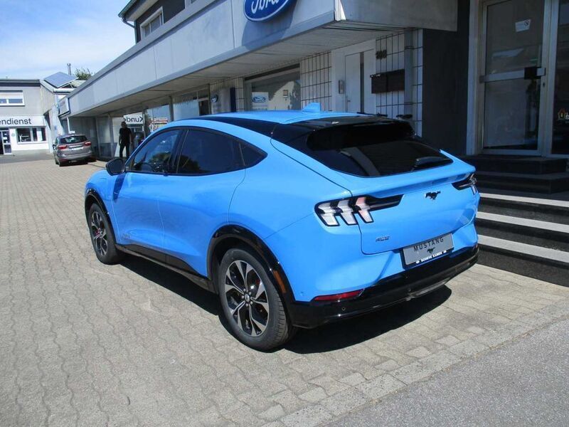 Gebraucht Ford Mustang Mach-E 272 kW (371 PS) 2022 Grabberbluemetallik (metallic) SUV