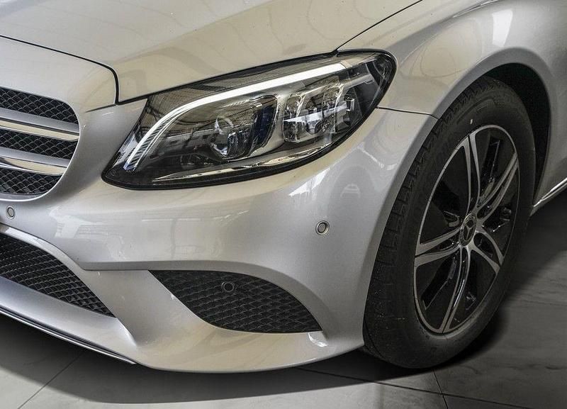 Gebraucht Mercedes C220 194 PS (142 kW) 2020 Silber Kombi