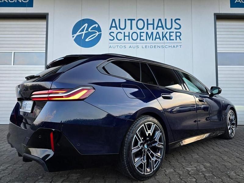 Gebraucht BMW 540 M Sport 303 PS (222 kW) 2024 Blau Limousine