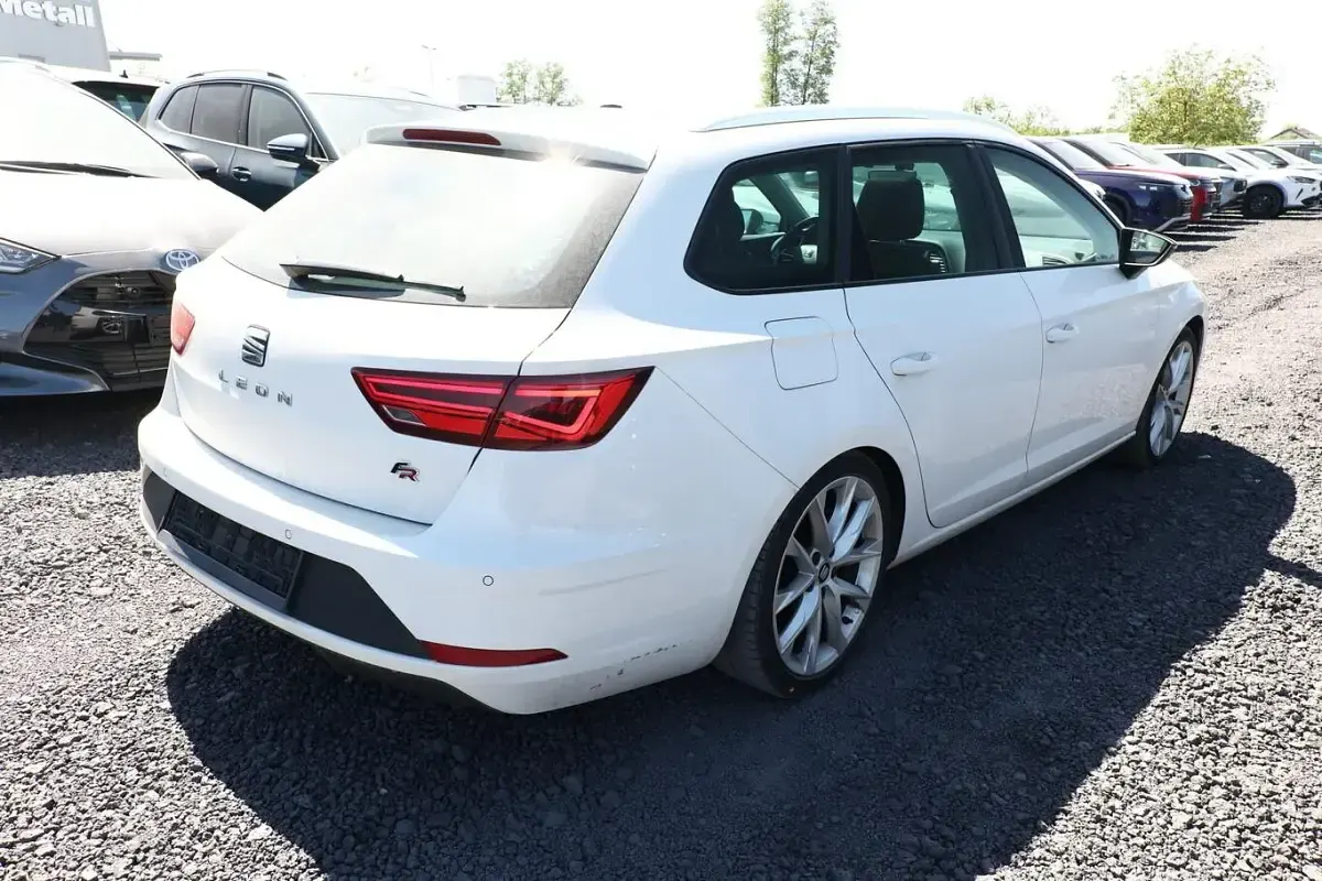 Gebraucht Seat Leon ST FR 150 PS (110 kW) 2017 Candyweiß Kombi