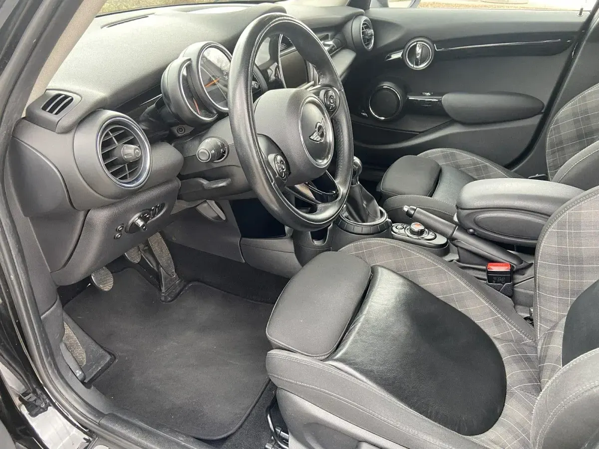 Gebraucht Mini Cooper Chili 136 PS (100 kW) 2015 Schwarz Kleinwagen