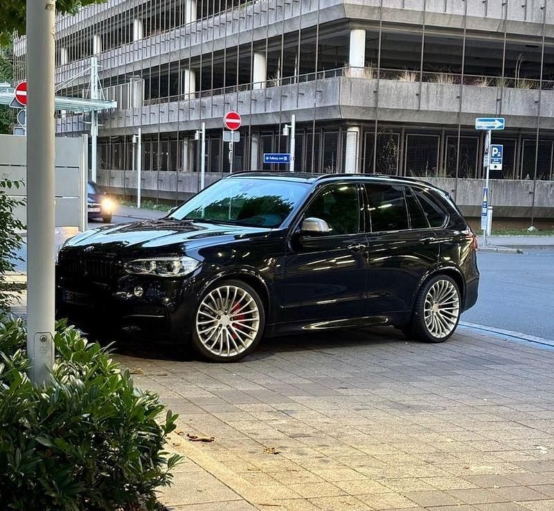Schwarz Gebraucht 2014 BMW X5 M50 Performance SUV | 25.800 € (Fairer Preis) - Bild 1/4