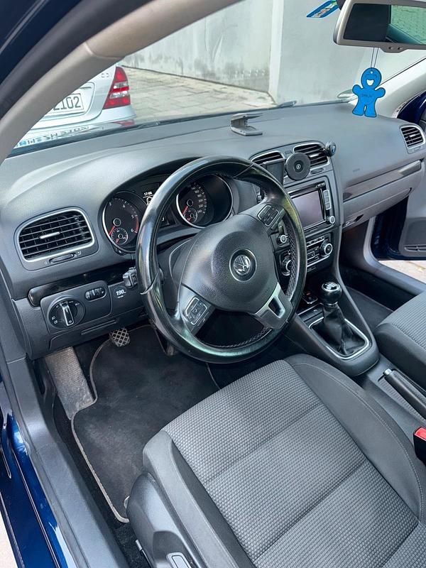 Gebraucht VW Golf VI 140 PS (102 kW) 2009 Blau Kleinwagen