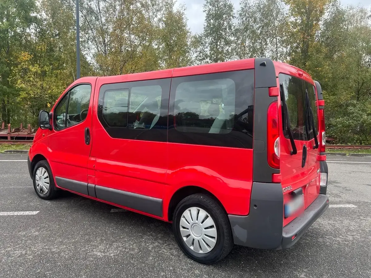 Gebraucht Opel Vivaro 90 PS (66 kW) 2014 Rot Van / Kleinbus