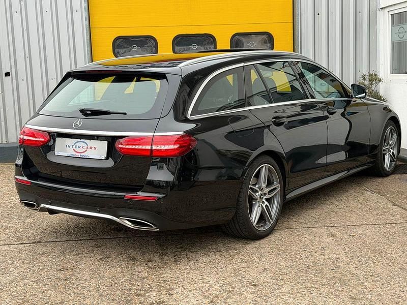 Gebraucht Mercedes E250 AMG line 211 PS (155 kW) 2017 Schwarz Kombi