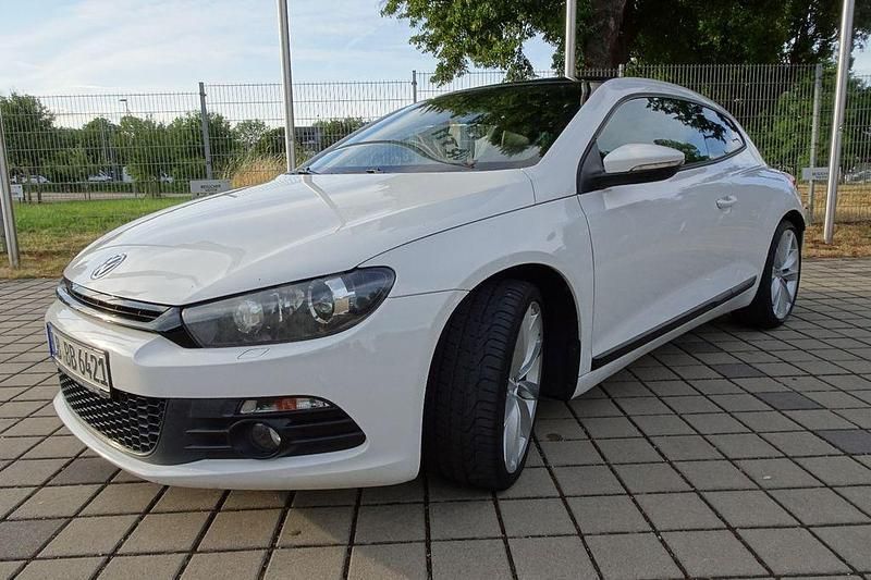Weiß Gebraucht 2012 VW Scirocco Coupé | 9.680 € (Fairer Preis) - Bild 1/4