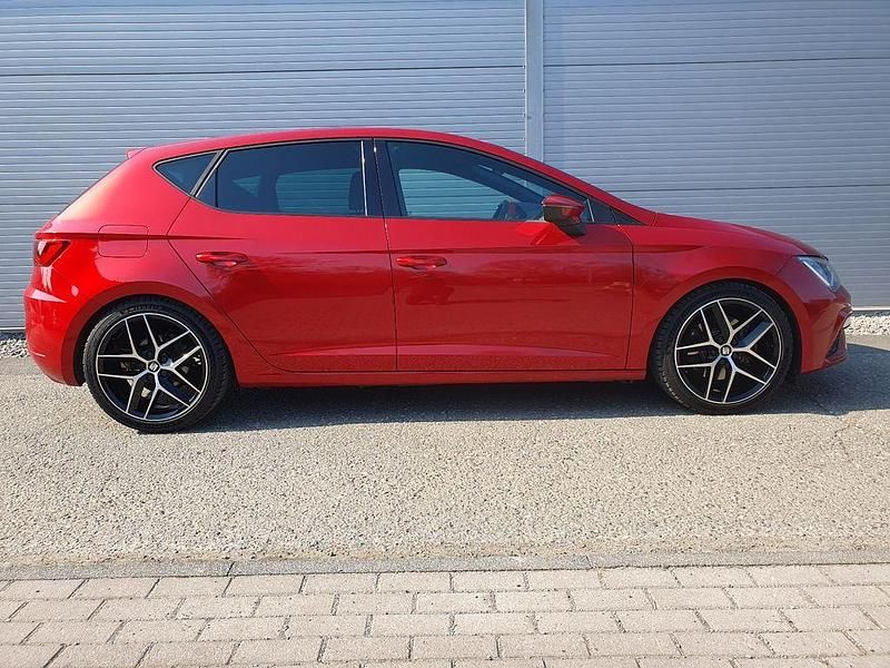 Gebraucht Seat Leon FR 150 PS (110 kW) 2018 Rot Limousine