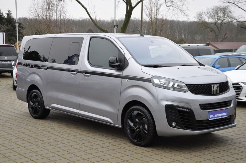 Grau Gebraucht 2022 Fiat Scudo Van / Kleinbus | 35.990 € - Bild 1/4