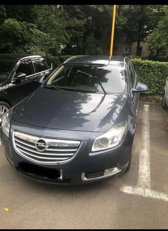 Używany Opel Insignia 165 KM (121 kW) 2009 Niebieski Kombi
