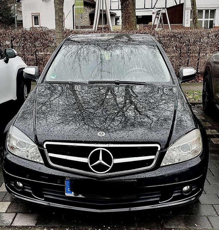 Gebraucht Mercedes C180 Elegance 156 PS (114 kW) 2007 Schwarz Limousine