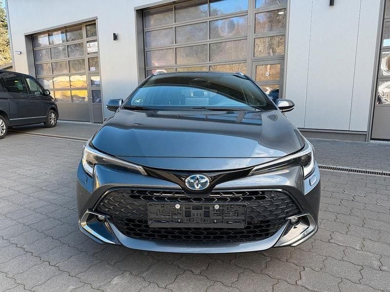Gebraucht Toyota Corolla Style 140 PS (102 kW) 2025 Marlingrau metallic 1g3 Kombi