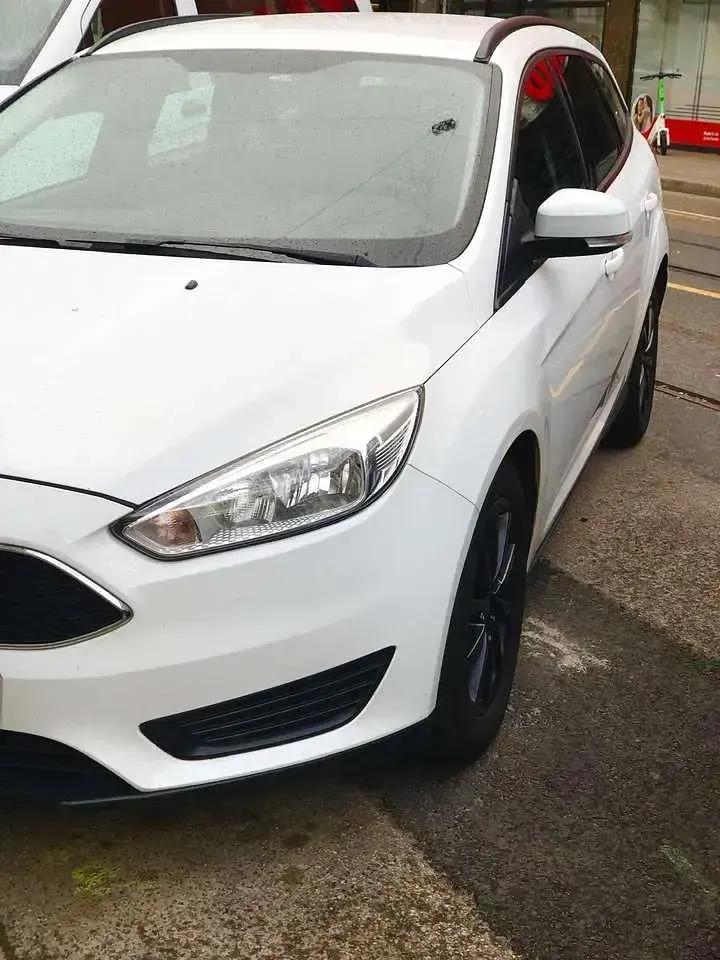 Gebraucht Ford Focus Business Edition 101 PS (74 kW) 2018 Weiß Kombi
