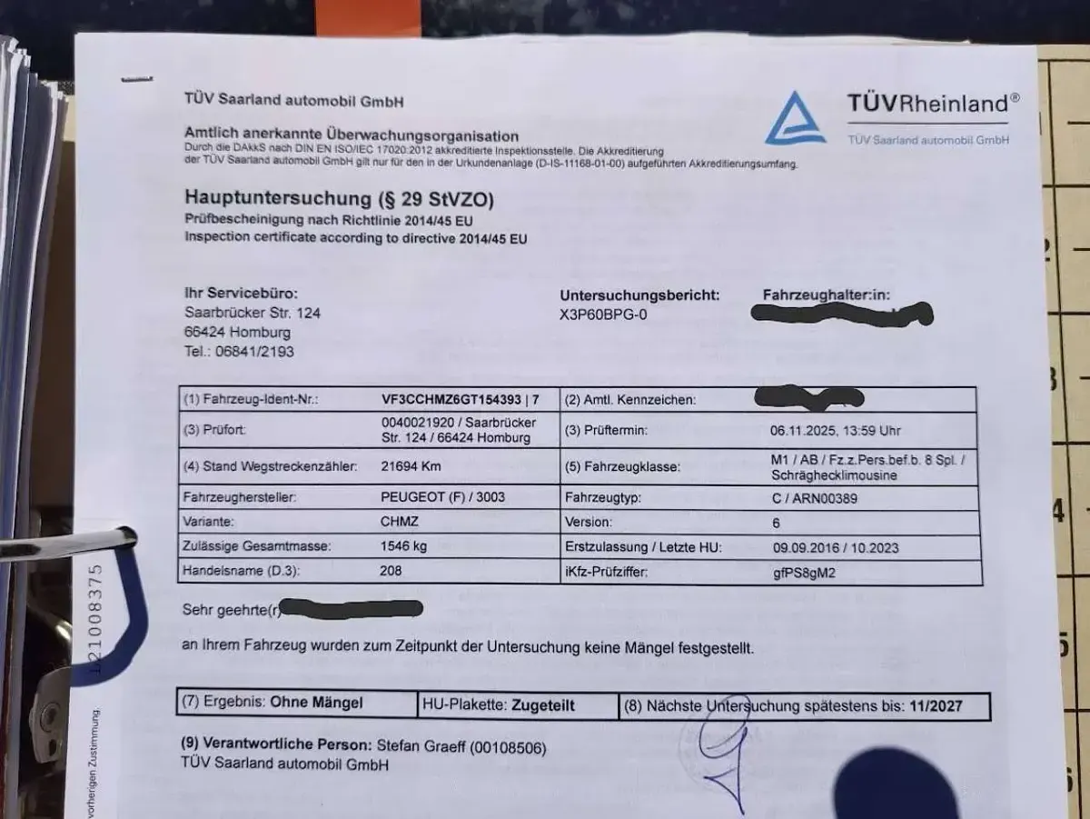 Gebraucht Peugeot 208 Style 82 PS (60 kW) 2016 Schwarz Kleinwagen