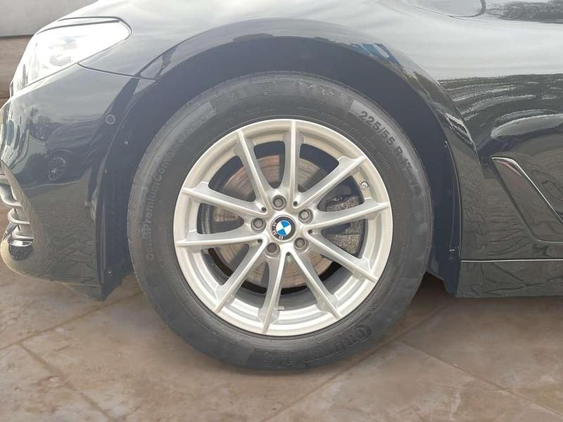 Gebraucht BMW 520 190 PS (139 kW) 2018 Schwarz uni Limousine