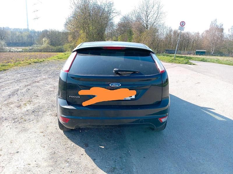 Używany Ford Focus 116 KM (85 kW) 2008 Czarny Sedan/Limuzyna