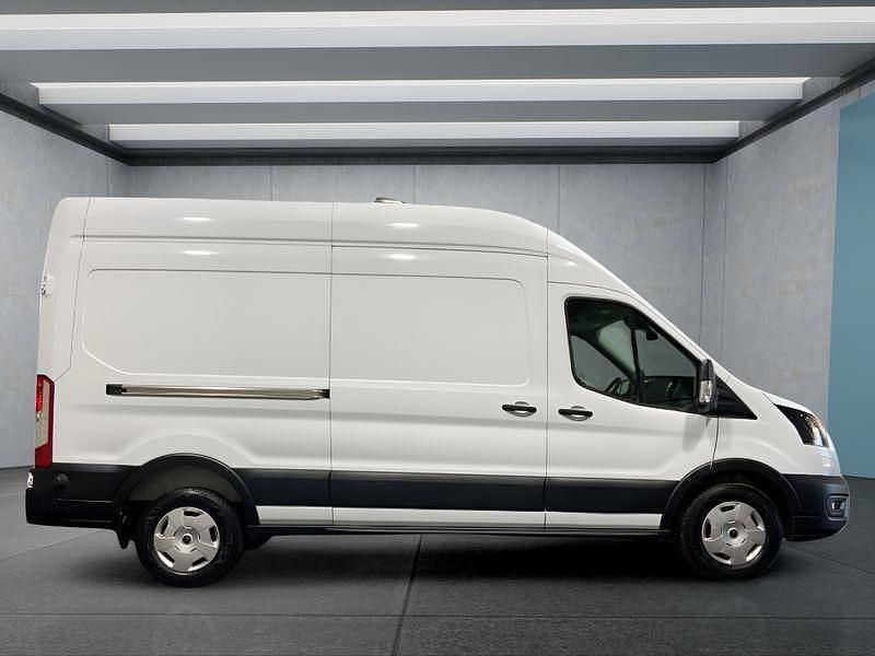 Second-hand Ford Transit 131 CP (96 kW) 2024 Alb