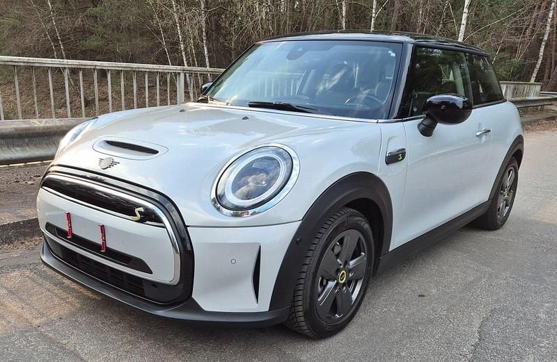 Gebraucht Mini Cooper SE Classic 135 kW (184 PS) 2022 Grau Kleinwagen