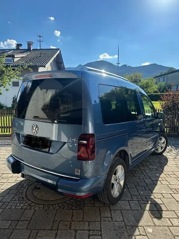 Gebraucht VW Caddy 125 PS (91 kW) 2017 Blau Van / Kleinbus