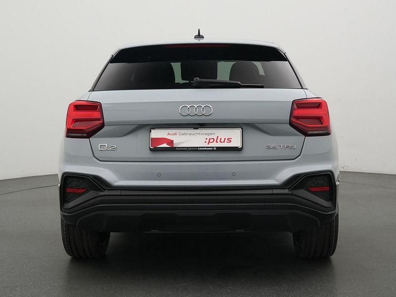 Gebraucht Audi Q2 Ambiente 150 PS (110 kW) 2022 Grau SUV