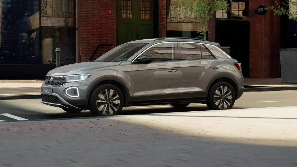 Gebraucht VW T-Roc Goal 150 PS (110 kW) 2025 Grau SUV