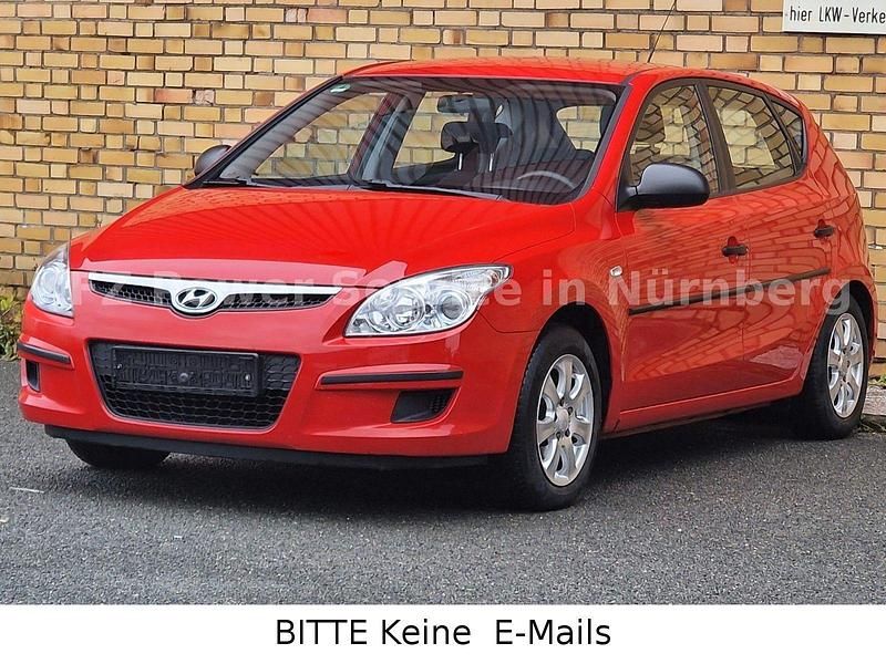 Rot Gebraucht 2007 Hyundai i30 Classic Kleinwagen | 2.499 € (Fairer Preis) - Bild 1/4