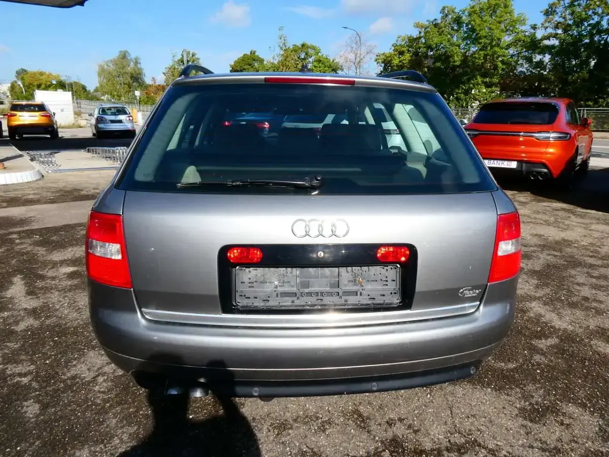 Gebraucht Audi A6 163 PS (119 kW) 2004 Silber Kombi