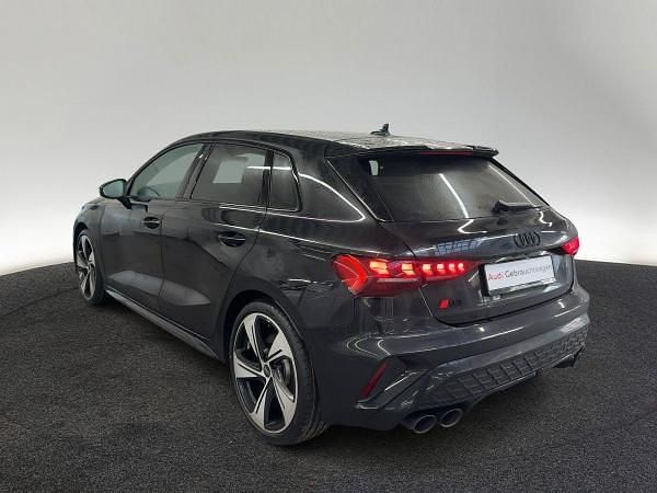 Gebraucht Audi S3 Ambiente 333 PS (244 kW) 2024 Schwarz (0e mythosschwarz metallic) Limousine
