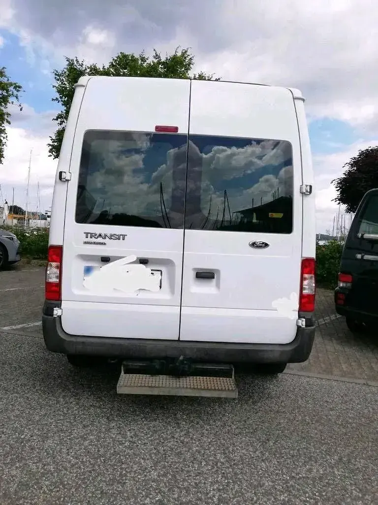 Gebraucht Ford Tourneo 120 PS (88 kW) 2012 Weiß Van / Kleinbus