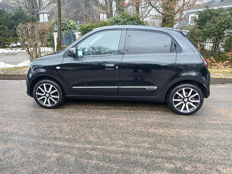 Second-hand Renault Twingo 70 CP (51 kW) 2017 Negru Hatchback