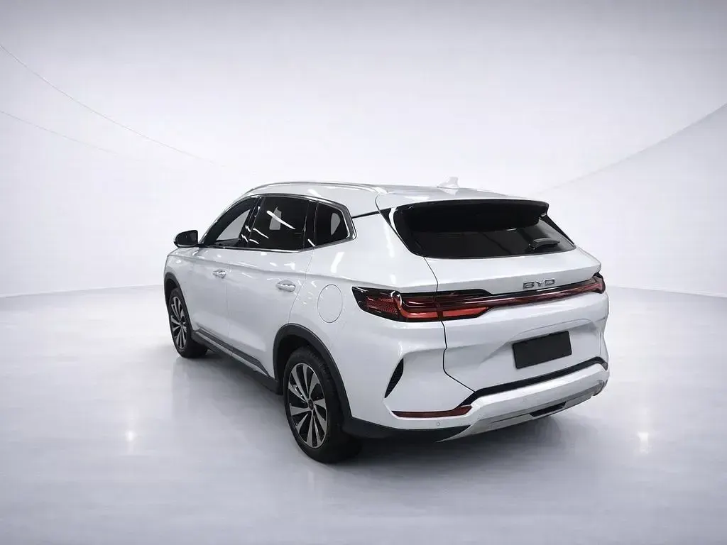 Używany BYD Seal U Boost 218 KM (160 kW) 2025 Biały SUV