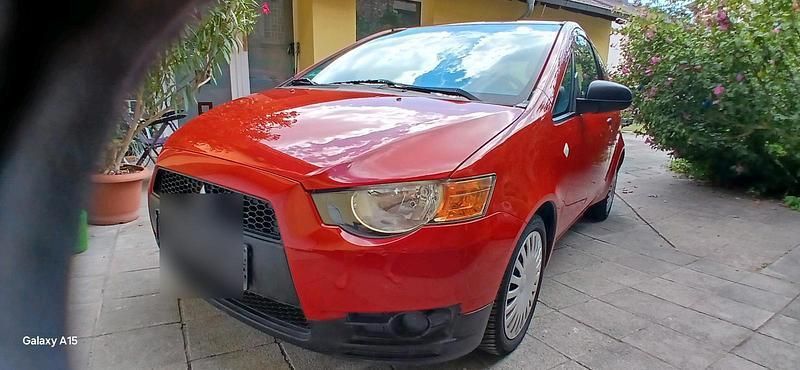 Rot Gebraucht 2009 Mitsubishi Colt Kleinwagen | 2.390 € (Fairer Preis) - Bild 1/4